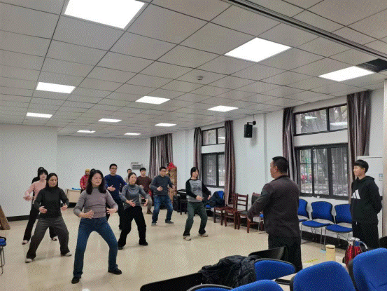 https://csi.hubei-university.com/__local/E/D1/88/C23CC47B02B56C0936DA2A4744B_31844601_E099B.png
