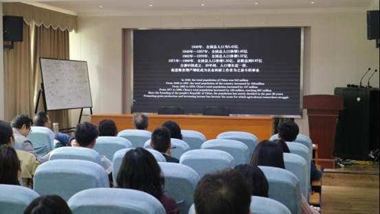 https://zhxy.hubei-university.com/__local/A/D6/A1/840AA4B8EC98A84D298C36AD793_849A6259_9109.png