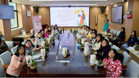 https://xcy.hubei-university.com/__local/4/D3/F2/1E6663EE272862F4A5CEAC26267_EBF8FBB2_A8038.png