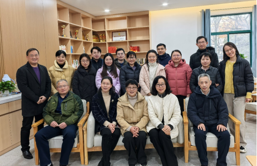 http://sfxy.hubei-university.com/__local/5/9C/2A/7064C2819CA770003F88AD582D4_2A280279_ACAEC.png