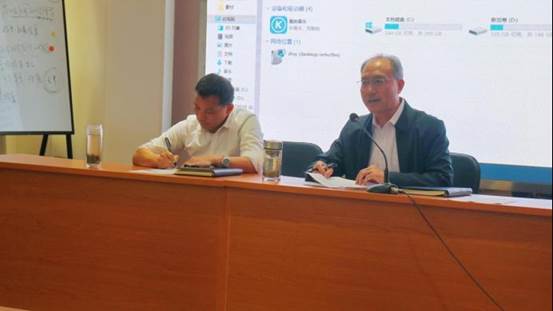https://zhxy.hubei-university.com/__local/0/37/22/0BF1121EEF49574564A503B07BD_DCEB61D6_66E3.png