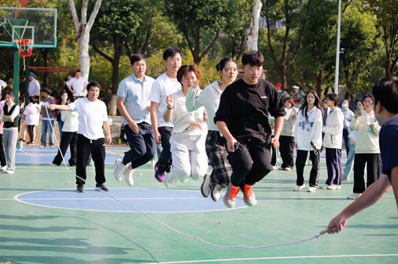 http://tsjy.hubei-university.com/__local/9/01/1D/F9FC036C1C5935D0C865DA3DAA6_F053179C_1F630.jpg