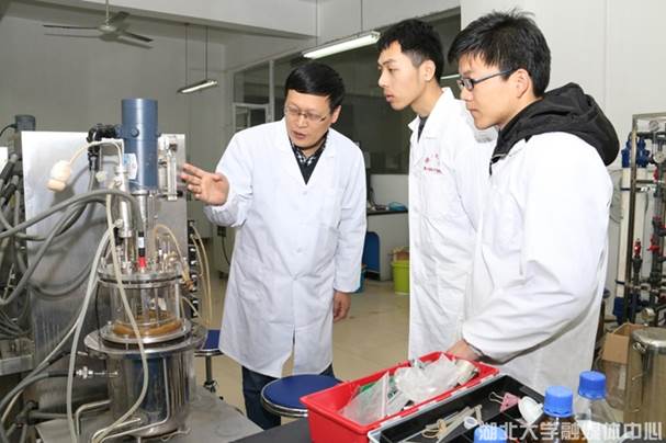 https://news.hubei-university.com/__local/4/0A/42/6A52C527B48EDE80556FE65D123_4C3A7B12_3B72C.png
