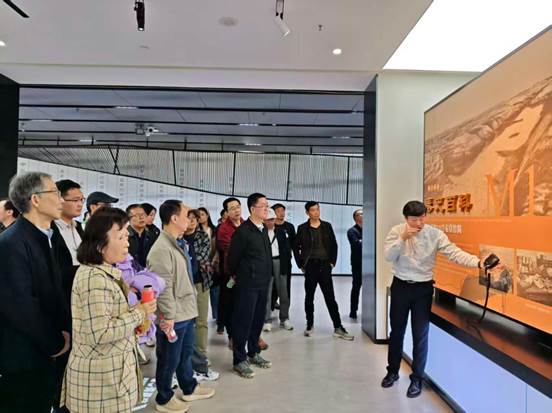https://matsci.hubei-university.com/__local/9/DC/DC/85ADF5A38FA8CFFD9ECCF6869E2_49C00DFD_1936A.jpg