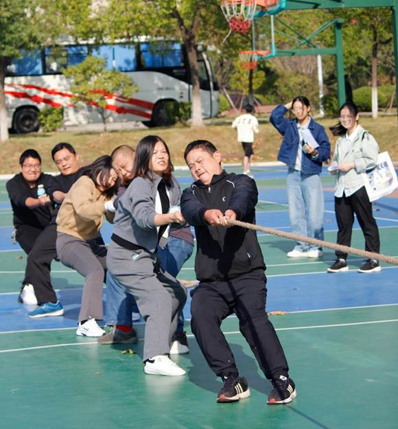 http://tsjy.hubei-university.com/__local/C/56/9A/0BDBED8757ADCD1DC8F0BFE4C0E_790F40B0_25314.jpg